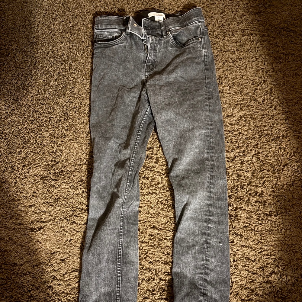 Black skinny jeans
